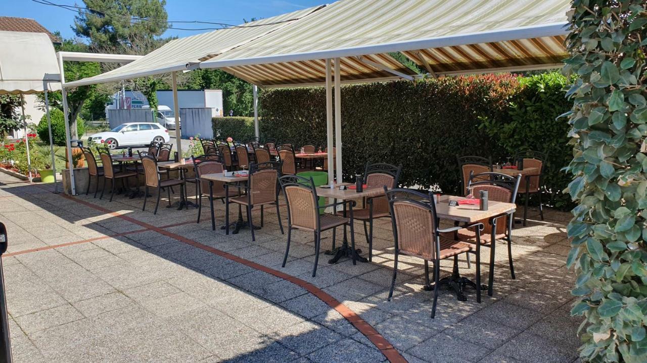 Logis Hotel Horus Restaurant Les Bruyeres Toulenne Exterior foto